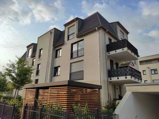 Gepflegte 3-Raum-Wohnung mit Balkon und Einbauküche in Stahnsdorf