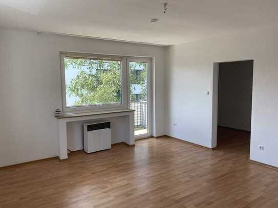 1,5 Zimmer Wohnung mit Balkon