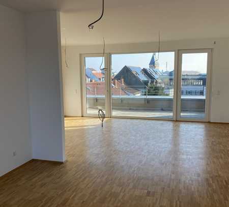 Familienfreundliche Penthouse-Wohnung mit Dachterrasse und Balkon im Speyerer Zentrum zum Erstbezug