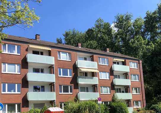 Schöne Wohnung im Grünen mit Balkon!