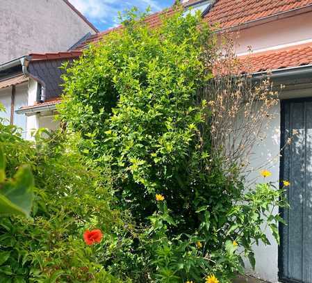 +++ Bickenbach ! Ein Mehrparteienhaus mit vielen Möglichkeiten, auch zum Vermieten +++