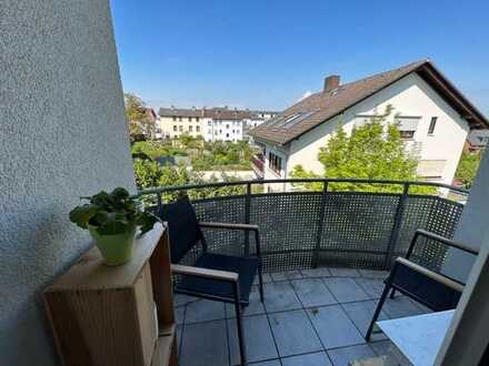 Helle 3- Zimmerwohnung in Frankfurt-Oberrad in Waldnähe zu vermieten