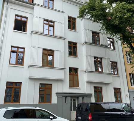 2 Zimmer - Altbau - modernisiert - Dreikönigenviertel (EGLV)