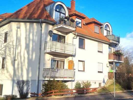 Erstbezug nach Sanierung - helle Wohnung mit Terrasse und Garten!