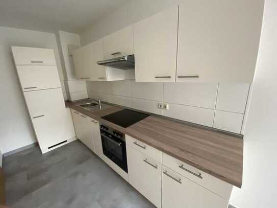 helle 2-R.-Whg. mit Balkon u. moderner EBK