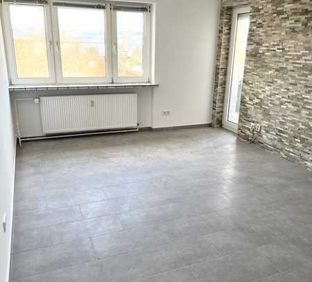 Moderne 3-Zimmer-Wohnung mit Garage, Balkon und Einbauküche in Mainz – Erstbezug nach Renovierung!