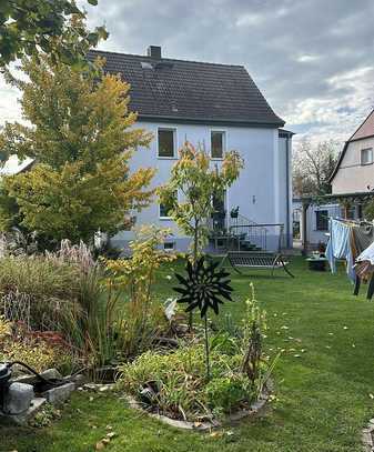 Einfamilienhaus mit wunderschönem, großzügigen Garten in Rückmarsdorf zu vermieten!