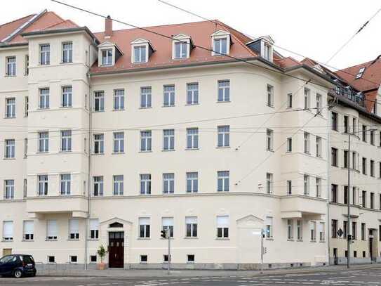 Ihr Investment in Leipzig-Thonberg! Großzügige 4-Zimmerwohnung im Dachgeschoss mit Loggia!