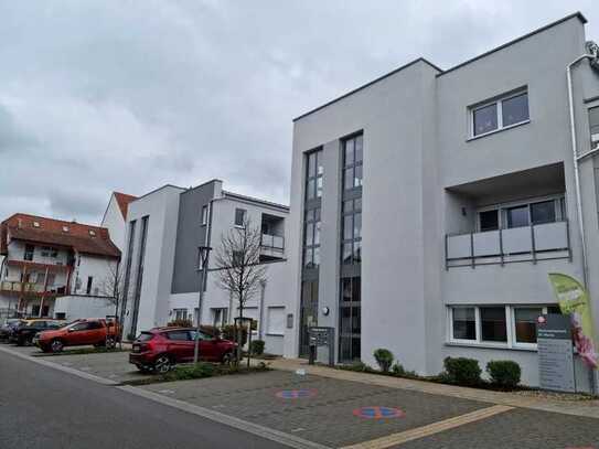 Stilvolle, gepflegte 3-Raum-Hochparterre-Wohnung mit Balkon in Philippsburg 0151 47036259,