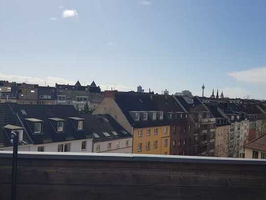 3-Zimmer-Wohnung in Flingern Nord mit Sonnenbalkon und Blick über Düsseldorf!