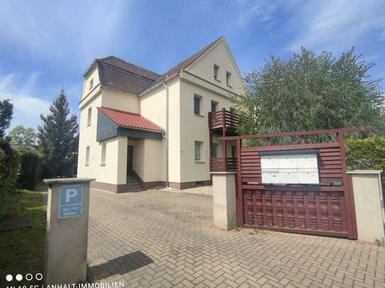 Ruhig gelegene 3-Raumwohnung mit Balkon und Stellplatz am Bitterfelder Berg