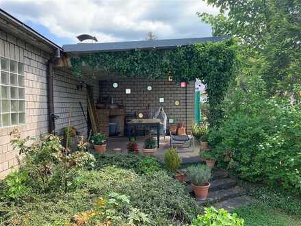 Zweifamilienhaus mit tollem Gartenblick in Bietigheim