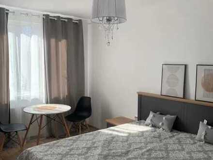 Exklusive, modernisierte 1-Zimmer-Wohnung mit Balkon und Einbauküche in Ravensburg