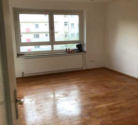 Attraktive 3-Zimmer-Wohnung mit Balkon in Regensburg Kasernenviertel