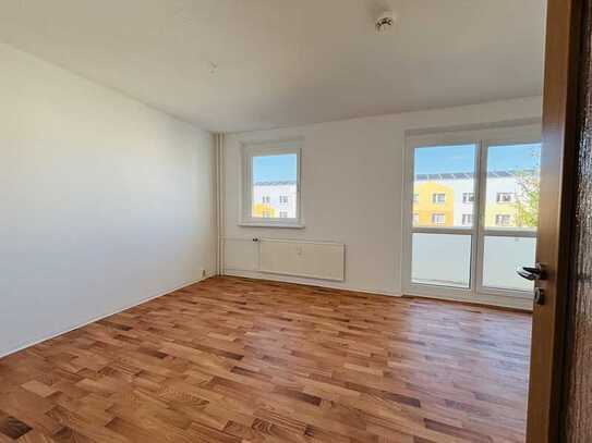 2 Zimmer, Küche, Bad, Balkon - 3. Etage mit Kraxelrabatt