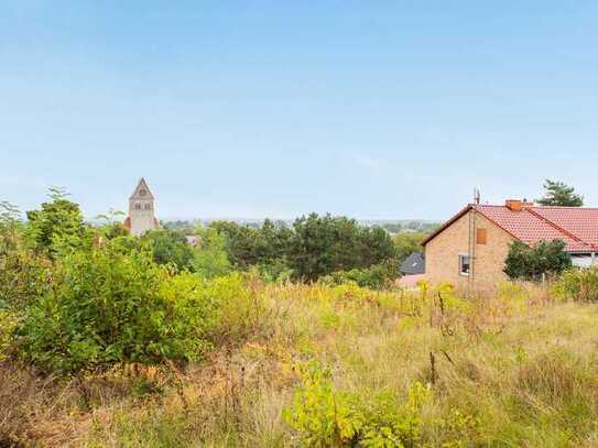 Zentrumsnah mit Ausblick über die Stadt! Bauträgerfreies teil-erschlossenes Grundstück in Wriezen