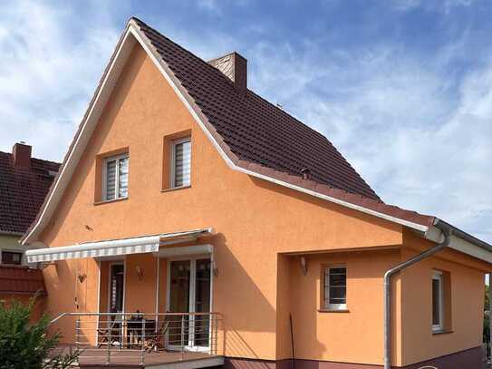 BUSCH-IMMOBILIEN ~ Einfamilienhaus in Krakow am See mit Gästebungalow im Bestzustand!