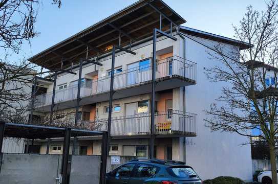 Rollstuhlgerechte Zwei-Zimmer-Wohnung mit großem Balkon