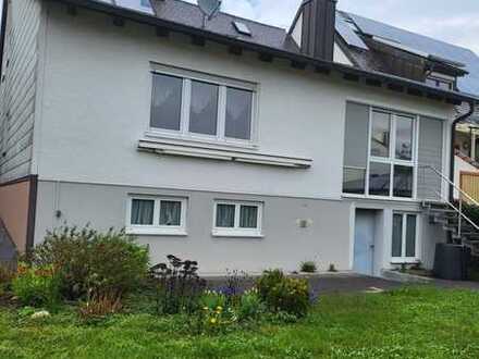 Einfamilienhaus in sehr guter Lage mit schönen, großen Garten
