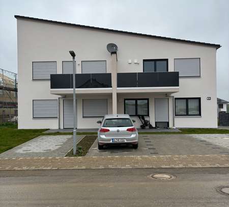 Schöne 3-Zimmer Neubauwohnung mit Terrasse und Stellplatz