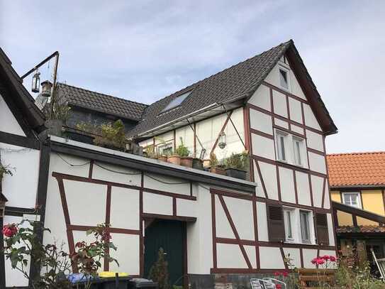 Charmantes Fachwerkhaus mit Dachterrasse und Innenhof, provisionsfrei