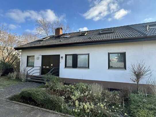 FREI! 1-2 Familienhaus (Reihenendhaus) mit ausgebautem DG, schönem Garten und Garage