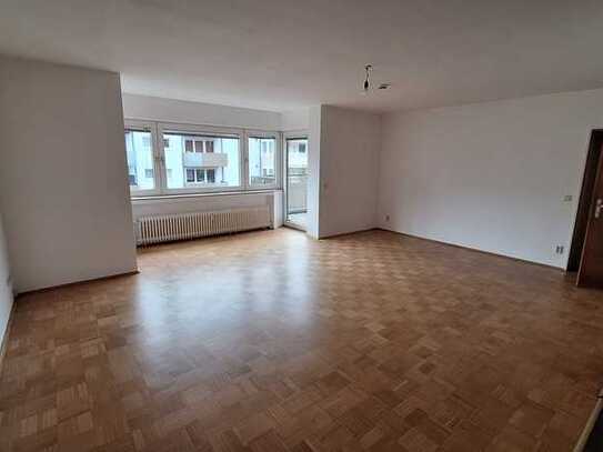 Ideal für Singles: Apartment mit Balkon in E-Bredeney