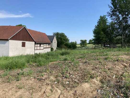 Vollerschlossenes Baugrundstück in Ländlicher Lage