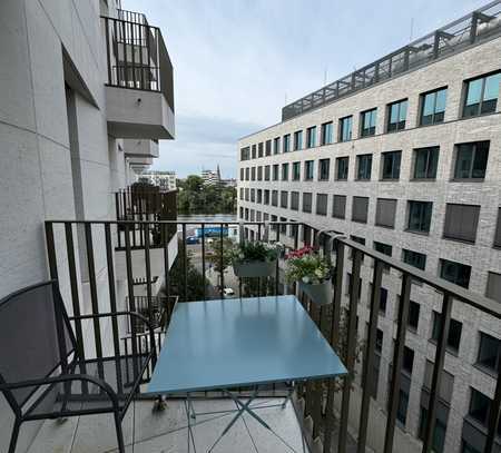 2 Zimmer Traumwohnung in Friedrichshain mit Blick auf Spree, long-term