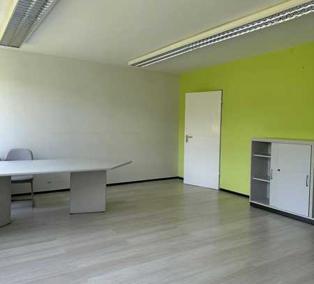 Geräumiges im Business-Zentrum Baden-Baden-Oos – 29,5 m² für Ihr erfolgreiches Geschäft!