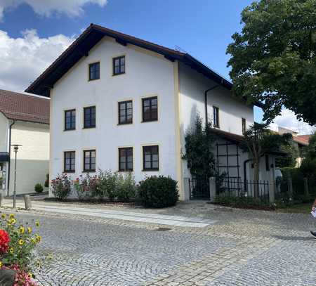 Schöne gemütliche 4-Zimmer Dachgeschosswohnung in Bad Birnbach