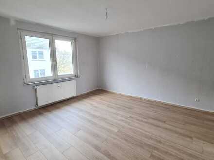 alles neu! Schöne, lichtdurchflutete Wohnung in Rotthausen