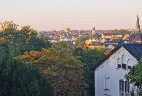 Charmante 2-Zimmer-Wohnung mit traumhaftem Blick über Wiesbaden