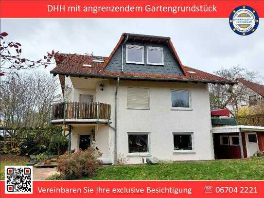 Doppelhaushälfte mit Garten und Garage am Ortsrand