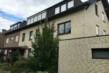 Schöne drei Zimmer Wohnung mit Blick ins Grüne in Mönchengladbach - Neuwerk