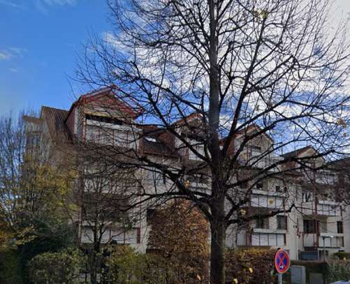 Stilvolle, modernisierte 2-Zimmer-Wohnung mit Balkon und Einbauküche in Unterhaching