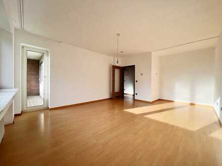 Großzügige 1-Zimmer-Wohnung mit Balkon