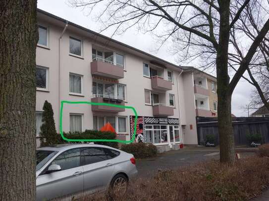 Gepflegte Dreizimmer - Wohnung mit Einbauküche und Balkon in Hamburg-Neugraben