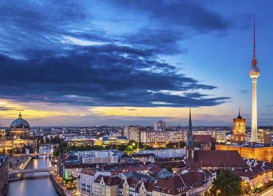 Besicht. am 24.09. um 10 Uhr, Neubau, 3-Zi., nähe Hbf