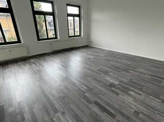 Frei ab 1.6.25 - Whg. im 3.OG + Dusche u.v.m.