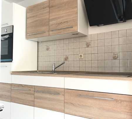 Schickes 1-Raum-Appartement mit EBK und PKW-Stellplatz in ruhiger Wohnlage