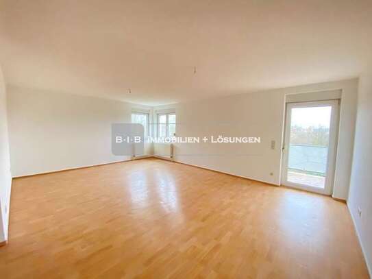 3 Zimmer Balkon, Gäste-WC, Aufzug, PKW-Stellplatz