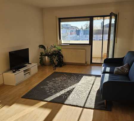 TOP-Lage -2-Zimmer-Wohnung mit Balkon und EBK in Schwetzingen