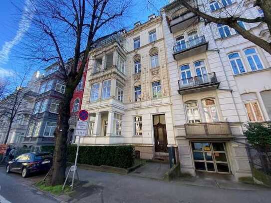 Gepflegte 2- Zimmerwohnung mit Balkon und Terrasse (Hinterhof) in zentraler City Lage!