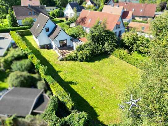 Ihr neues Zuhause: Charmantes Einfamilienhaus mit Terrasse, großem Garten und Keller in Karby