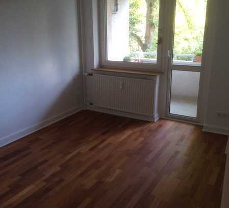 Schöne 2-Zimmer-Wohnung mit Balkon in Frankfurt-Eschersheim