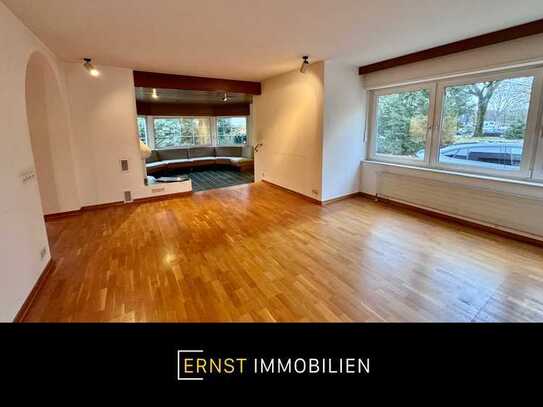 Reiheneckhaus mit 5 Zimmer, Anbau, Garten, Balkon und Garage in ruhiger und grüner Lage