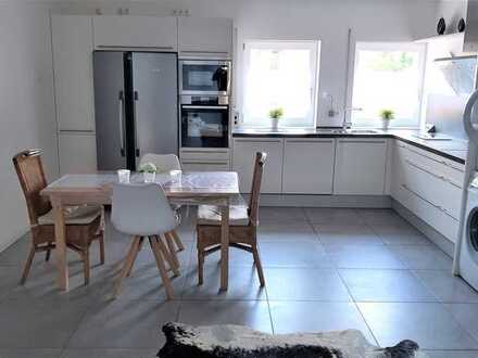 Exclusive, schöne helle Wohnung in zentraler Lage mit hochwertiger Ausstattung