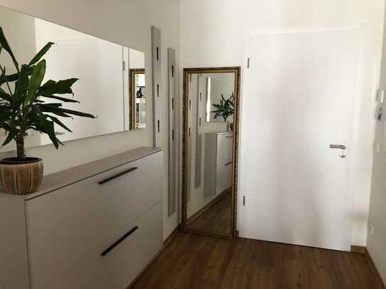 Stilvolle, neuwertige 1,5-Zimmer-Wohnung mit Balkon und EBK in Lichtenau