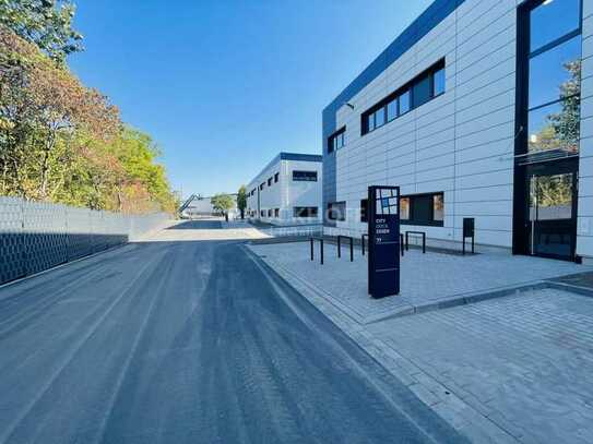 Light Industrial | City Docks | sofort bezugsfertiger Neubau | 2.500 m²